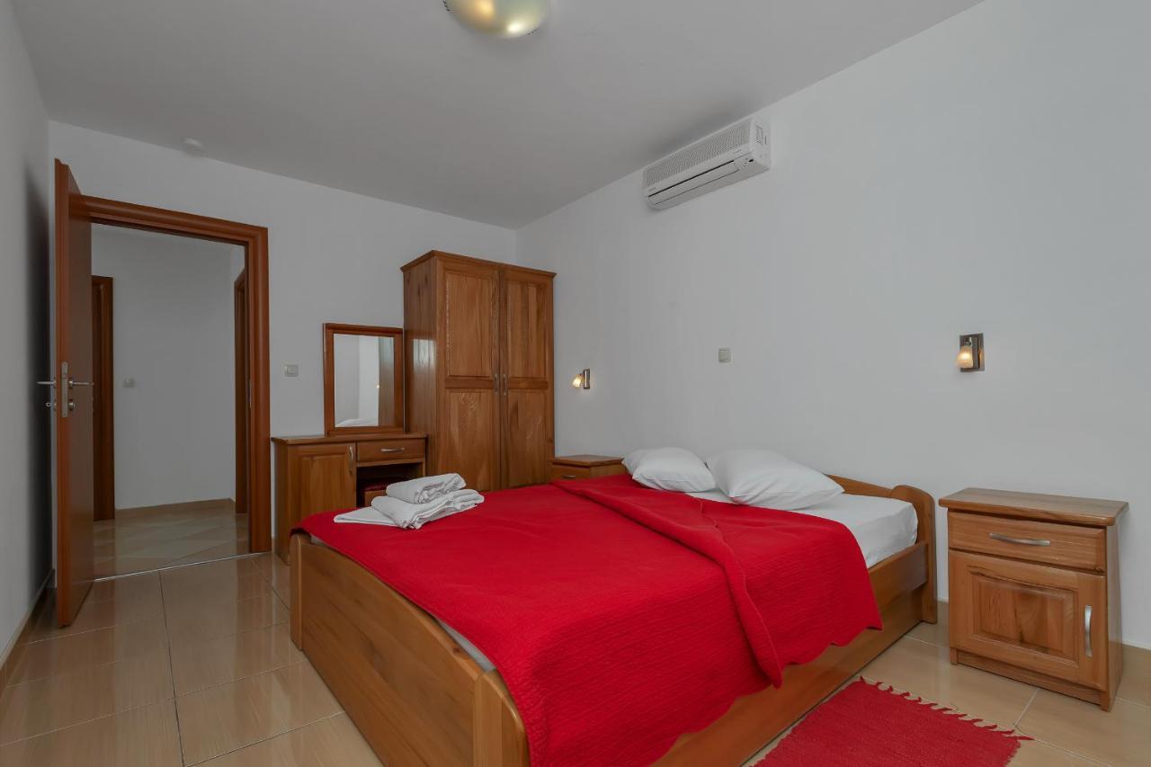 Villa Juric 2 Baska Voda Luaran gambar